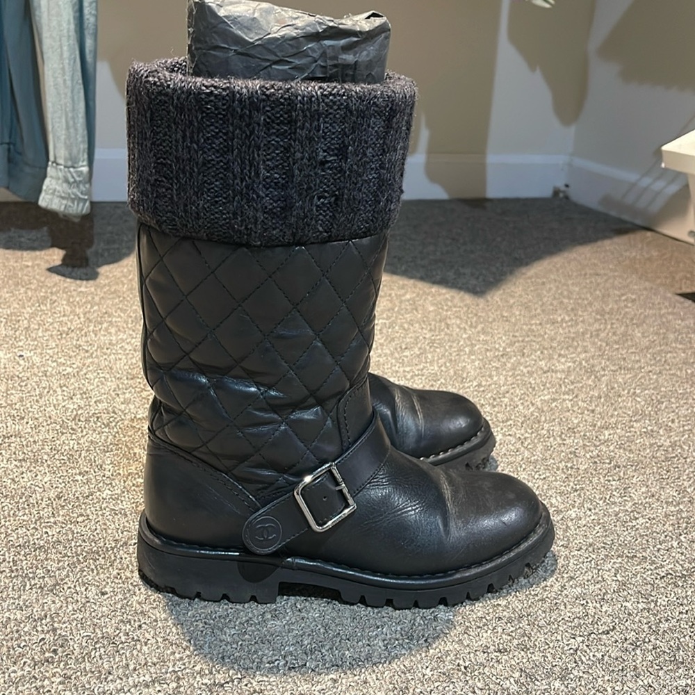 Chanel quilted leather boots size 37